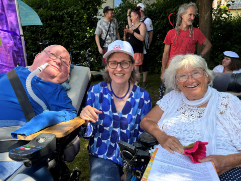 v.l. Preisträger Johannes Messerschmid, Birgit Monteiro und Bärbel Reichelt Foto: Julia Meumann